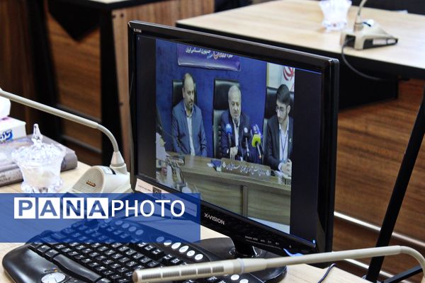 افتتاحیه وبیناری مجلس دانش آموزی جمهوری اسلامی ایران در زنجان 