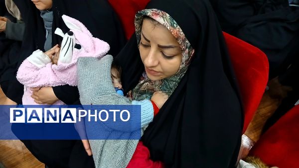 آیین بزرگداشت روز مادر با محوریت جایگاه زن در فرهنگسرای هنر نظرآباد 