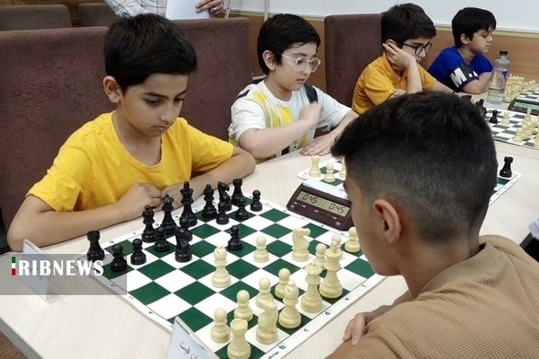 معرفی برترین‌های مسابقات شطرنج دانش آموزی قم