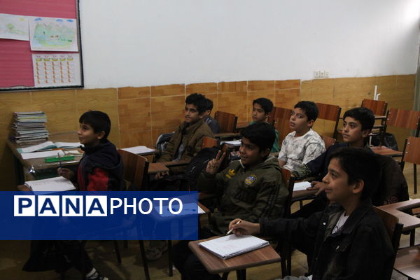 روشنگریِ جهادی؛ جهادِ آموزشیِ معلمان در مدارس یزد