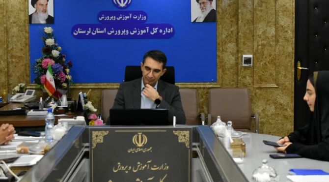 دیدار نمایندگان مجلس دانش‌آموزی لرستان با مدیرکل آموزش و پرورش استان