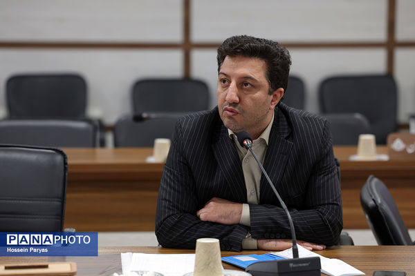 جلسه مدیران استان‌ها با شورای معاونان سازمان دانش‌آموزی 