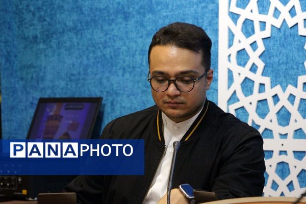 جلسه هماهنگی پویش سفیران اربعین در بهارستان‌دو 