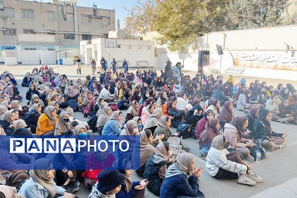  مراسم عزاداری حضرت زهرا (س) در مدرسه الزهرا  پردیس