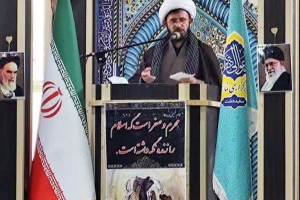 الگوبرداری برای نوجوانان و جوانان بسیار مهم است 