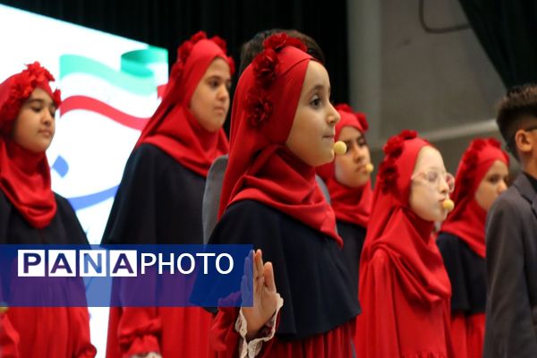 تجلیل از طلایه‌داران برتر تعلیم و تربیت ، آیین تقدیر از معلمین نمونه شهرستان پاکدشت 