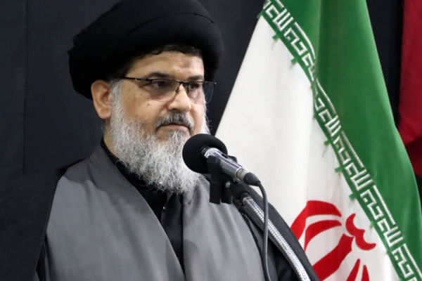 دشمن با بدحجابی نهاد خانواده را  هدف گرفته است