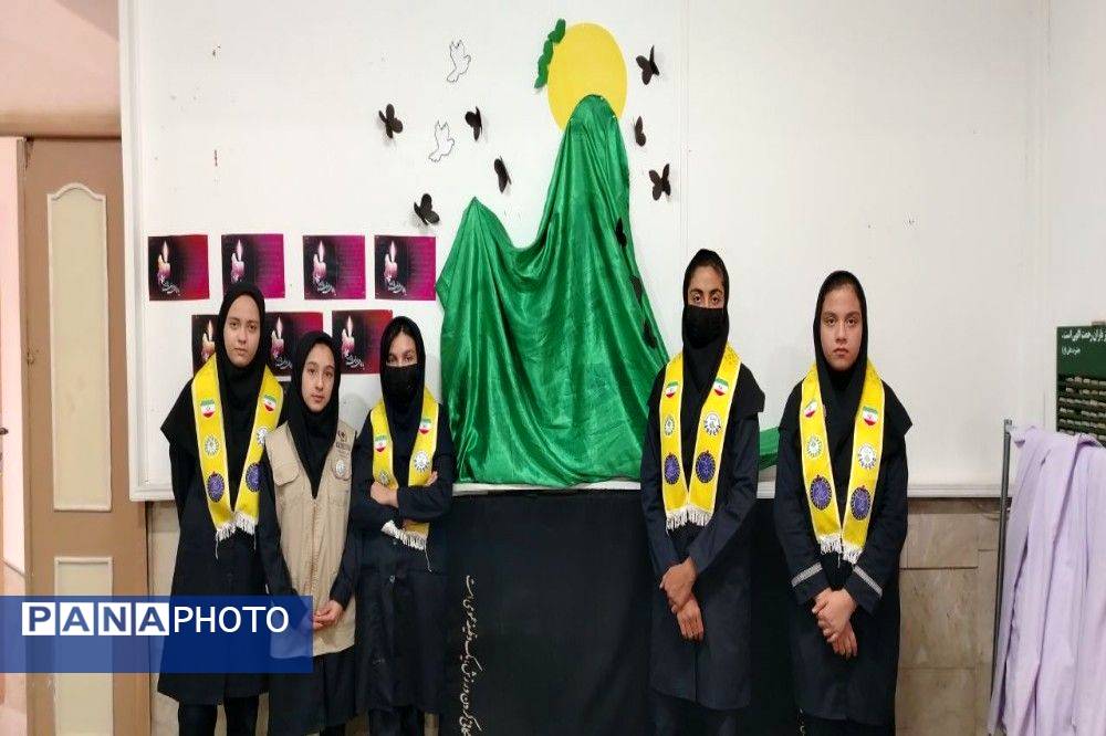 فضا سازی مدرسه شهید مجید دهنوی نیشابور به مناسبت ایام فاطمیه 