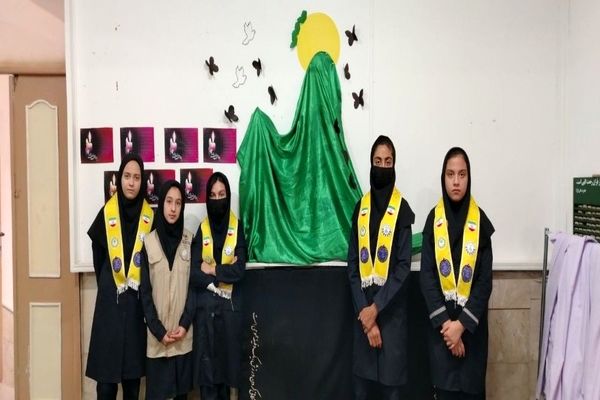 فضا سازی مدرسه شهید مجید دهنوی نیشابور به مناسبت ایام فاطمیه 