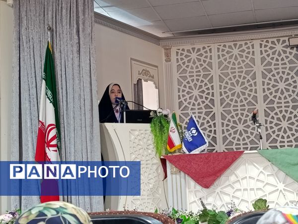 کارگاه خبرنگاری موبایلی با  مدیر عامل خبرگزاری پانا در مشهد 