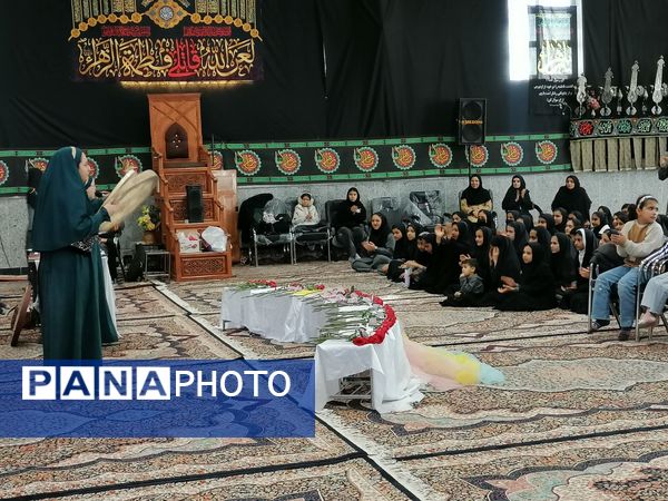 مراسم ولادت حضرت فاطمه(س)در حسینیه حسینی روستا ارغا شهرستان خلیل آباد 