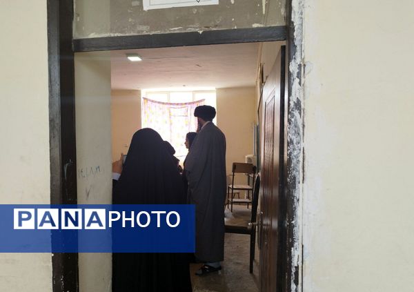 کارگاه آسیب‌شناسی موارد خاص در دبیرستان شهید مصطفی خمینی شیروان