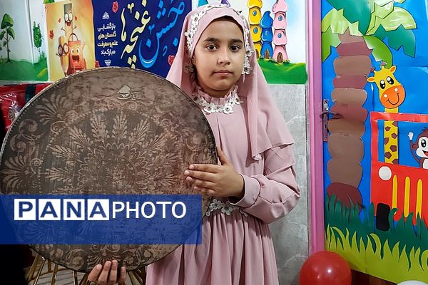 برگزاری جشن غنچه‌ها در کهریزک 