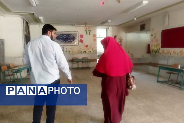 بازدید گروه جهادی از مدارس کم برخوردار ناحیه ۴ شیراز در جهت تحقق عدالت آموزشی 