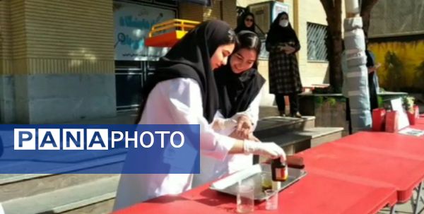 جشن روز آزمایشگاه در دبیرستان شهید مرادعلی امینی و هنرستان کیمیا