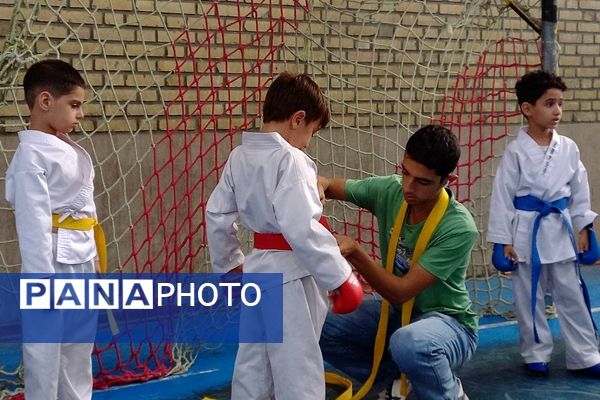 برگزاری اولین دوره مسابقات قهرمانی کاراته سبک شوتوکان FSK استان اصفهان