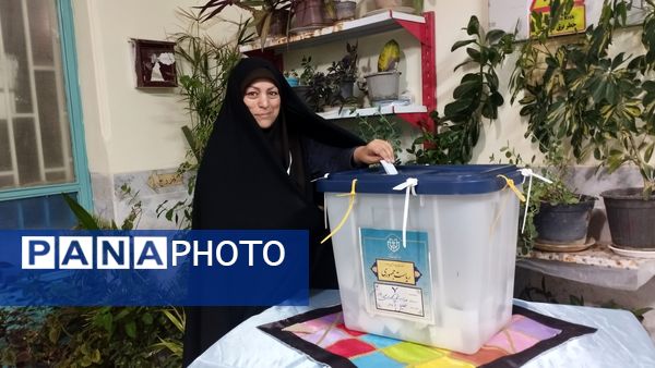 حضور مردم شهرستان خلیل آباد در چهاردهمین دوره انتخابات ریاست جمهوری