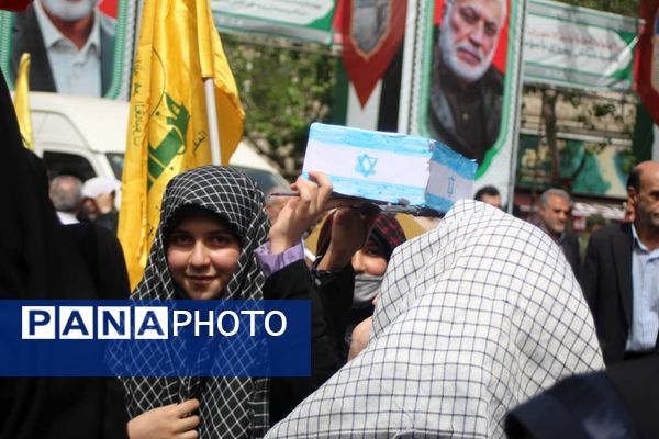 تجمع بزرگ دانش‌آموزان و فرهنگیان در حمایت از مردم مظلوم غزه و فلسطین