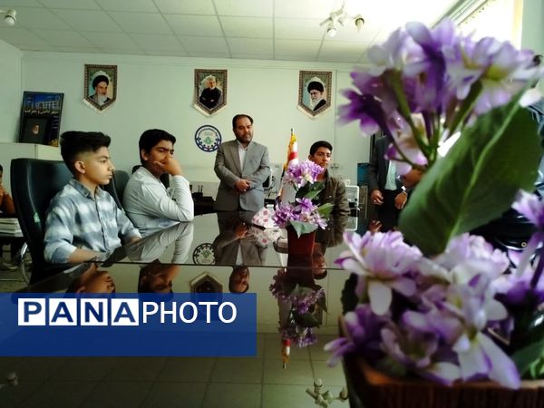  دیدار مسئولین اتحادیه انجمن اسلامی مدارس شهرستا‌ن با معاون پرورشی و تربیت بدنی کاشمر