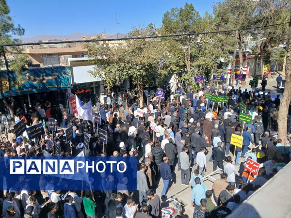 راهپیمایی پرشکوه مردم شهرستان خلیل‌آباد در سیزدهم آبان و گرامیداشت یوم‌الله ۱۳ آبان