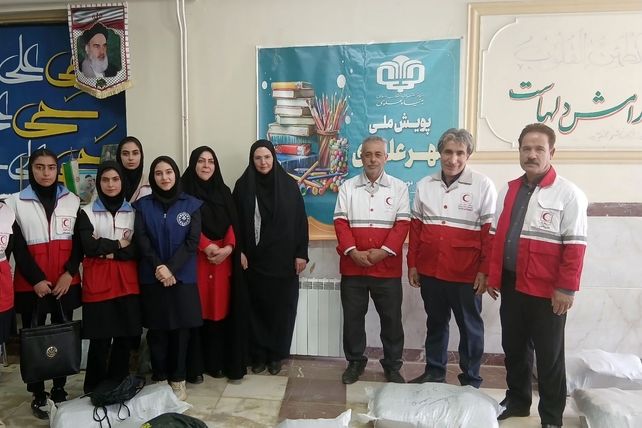 لبخند مهر علوی در تویسرکان اجرا شد؛ همدلی برای آینده دانش‌آموزان نیازمند