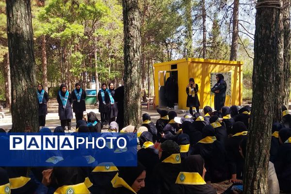 اردوی پایانی پیشتازان دختر مقطع متوسطه ناحیه 4 شیراز 