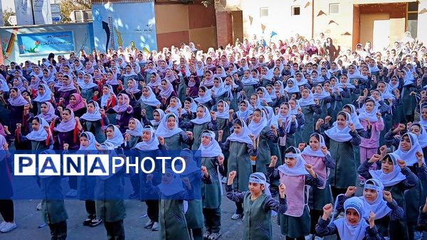 شور میهنی در صف دانش‌آموزان نظرآباد