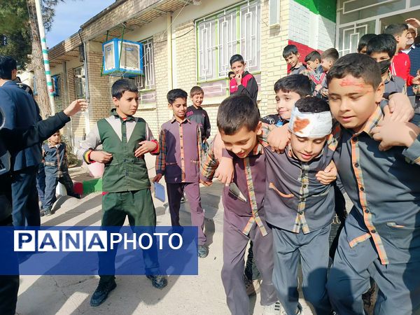 مانور زلزله در دبستان شهید پسندیده فدافن  