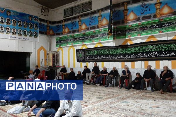 عزاداری هیات محبان علی‌ابن‌ابی‌طالب (ع) فرهنگیان شیراز در شب تاسوعای حسینی