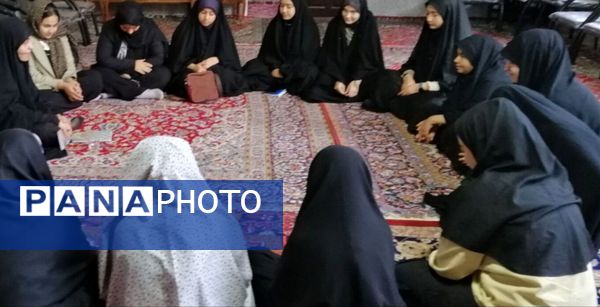 اعتکاف دختران در قاب مسجد امام محمد باقر (ع) تبریز