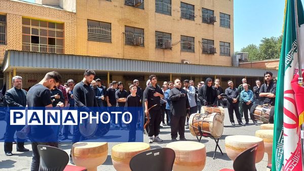 تجلی ایمان و تقوا در جوانان و نوجوانان عاشورای مدارس آموزش و پرورش منطقه۶ شهر تهران