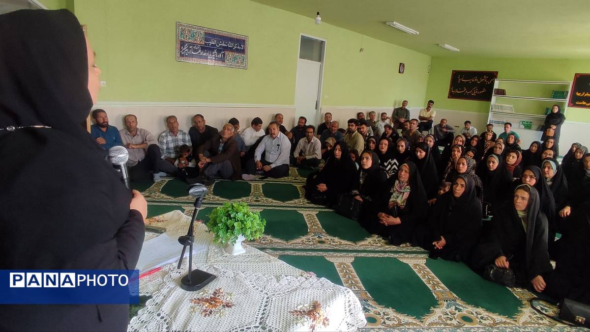 اجرای طرح یاریگران زندگی در دبیرستان شبانهروزی پروین و سردار همدانی