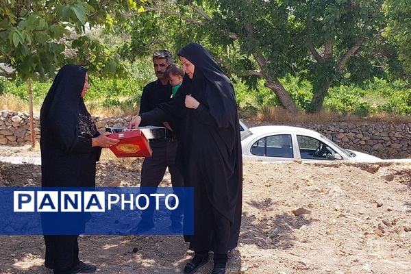 مراسم عزاداری و زنجیر‌زنی روز عاشورا در بوانات