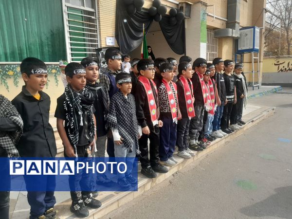 زنگ استکبار ستیزی در مدارس رضویه