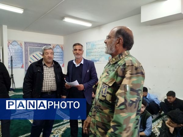 کارگاه عملی درس آمادگی دفاعی در دبیرستان پسرانه متوسطه اول سما شهرستان کاشمر 