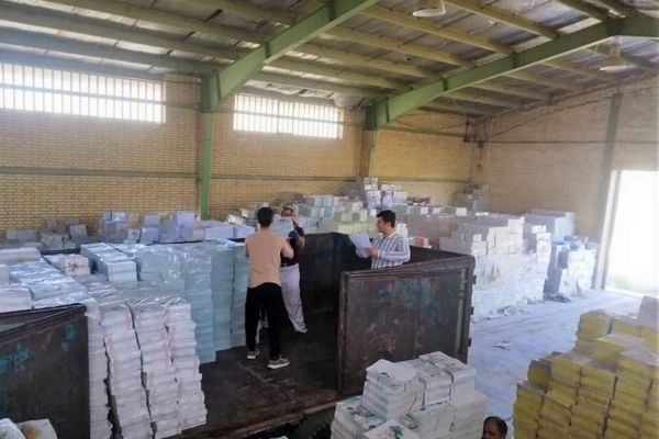 آغاز توزیع کتب درسی دوره ابتدایی، متوسطه اول و دوم نظری در سطح مناطق استان مرکزی