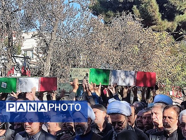 استقبال پرشور مردم بجنورد از پیکر شهیدان گمنام