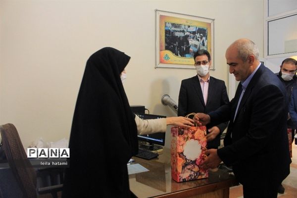 دیدار مدیرکل آموزش و پرورش آذربایجان شرقی با همکاران سازمان دانش آموزی استان