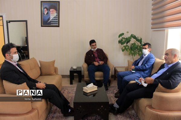 دیدار مدیرکل آموزش و پرورش آذربایجان شرقی با همکاران سازمان دانش آموزی استان