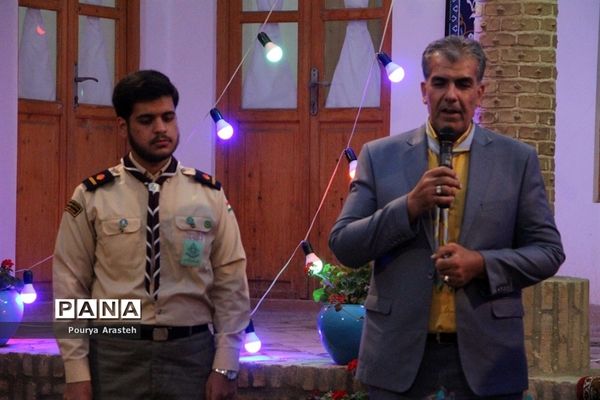 حضورپیشتازان سازمان دانش آموزی خراسان جنوبی دربرنامه زنده تلویزیونی ماه مهربانی