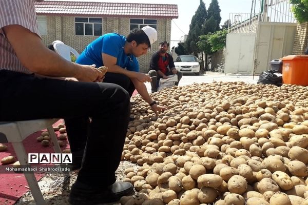 رزمایش همدلی فرهنگیان، اولیا و خیرین ناحیه یک مشهد