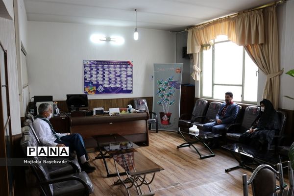 دیدار روسای سابق و فعلی، کارشناسان و دانش‌آموزان سازمان دانش‌آموزی نواحی مشهد با مدیرسازمان و تبریک سالروز تاسیس این نهاد