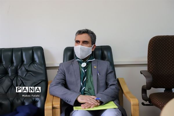 دیدار مدیر، کارکنان و دانش آموزان سازمان دانش آموزی خراسان رضوی با معاون پرورشی و فرهنگی استان