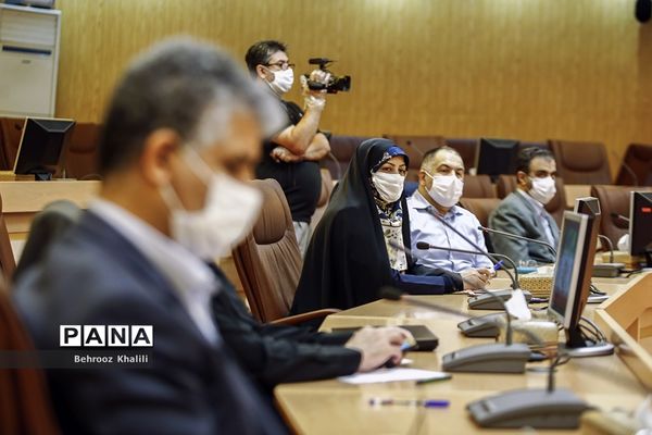 نشست کمیته امنیتی، اجتماعی و انتظامی مدیریت کرونا