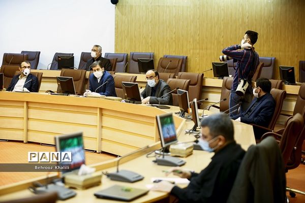 نشست کمیته امنیتی، اجتماعی و انتظامی مدیریت کرونا
