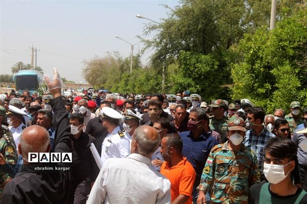 تشییع ناوبان یکم شهید اسماعیل پور خسرو از شهدای ناو کُنارک در شهرستان داراب -2