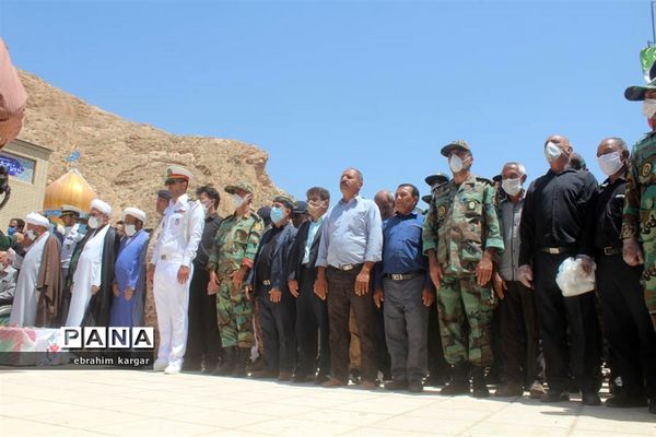 تشییع ناوبان یکم شهید اسماعیل پور خسرو از شهدای ناو کُنارک در شهرستان داراب -2