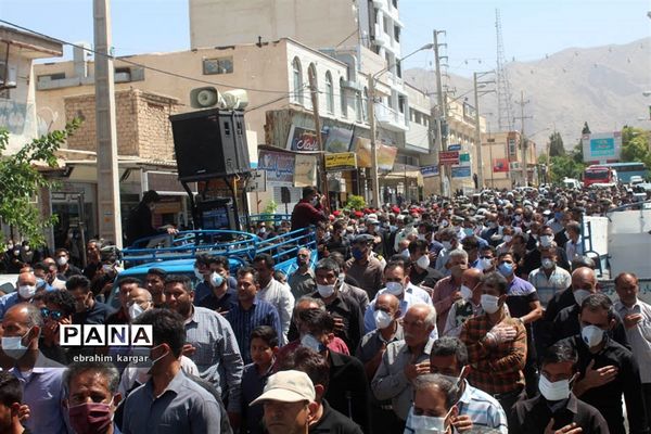 تشییع ناوبان یکم شهید اسماعیل پور خسرو از شهدای ناو کُنارک در شهرستان داراب -2