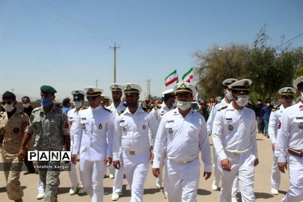 تشییع ناوبان یکم شهید اسماعیل پور خسرو از شهدای ناو کُنارک در شهرستان داراب -2