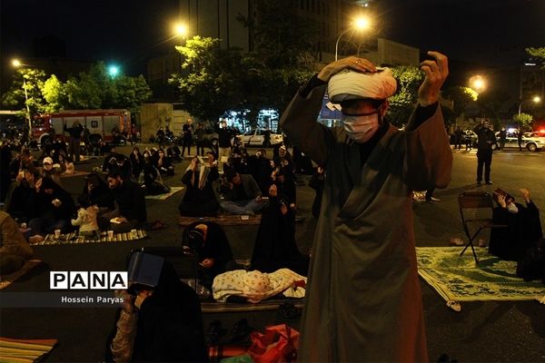 احیای شب بیست و یکم ماه رمضان در تهران